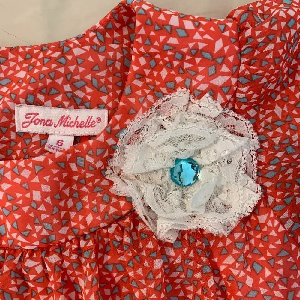 Tunic Top w 3/4 Sleeve Flower with Jewel Detail - - Picture 6 of 8